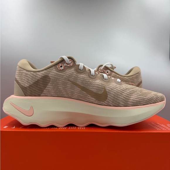 Nike Motiva Linen Washed Coral BRAND NEW Size 10 Women - Picture 5 of 8